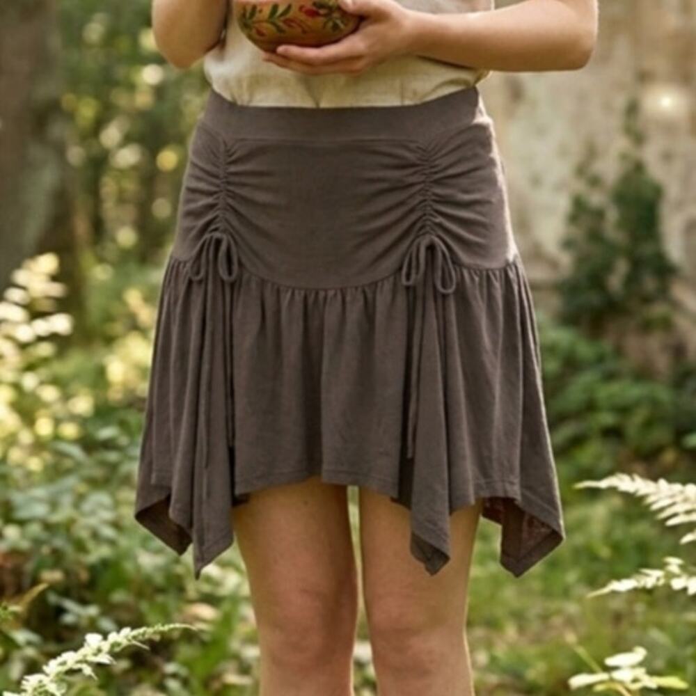Hot topic Thorn & fable green ruched front handkercheif fairycore mini skirt